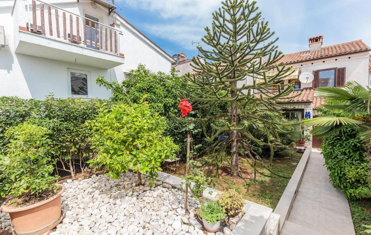 Ferienwohnung Rina B4 Poreč Exterior foto