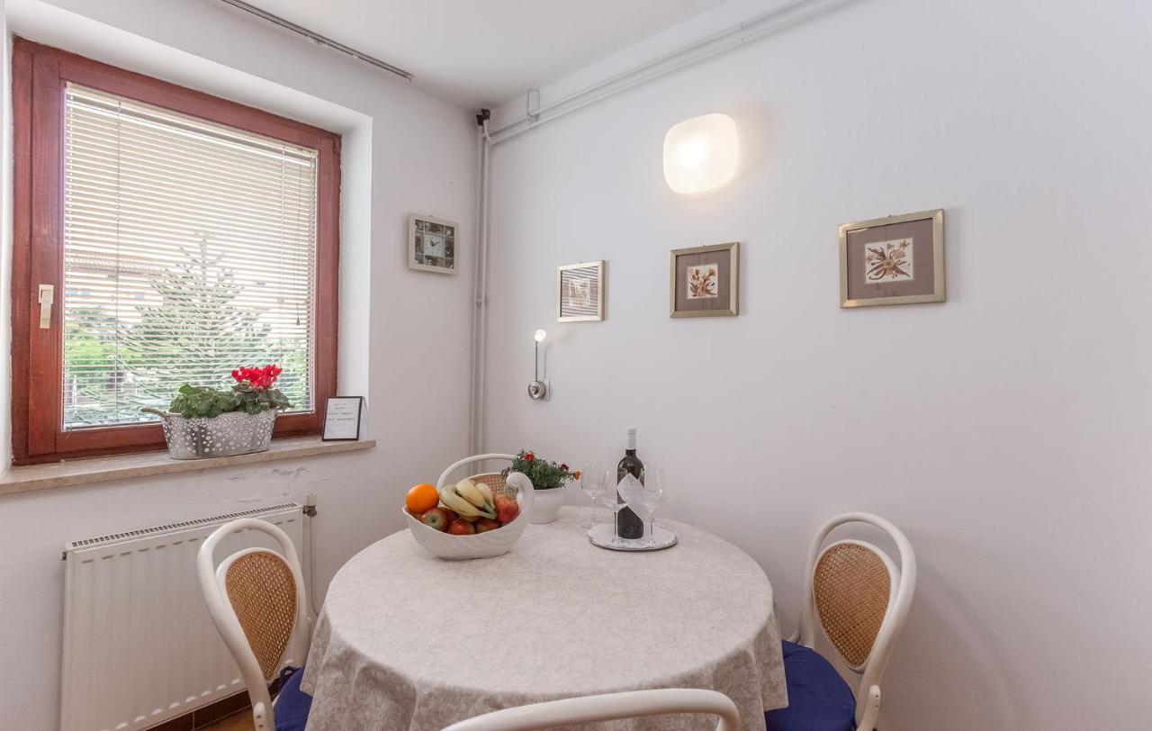 Ferienwohnung Rina B4 Poreč Exterior foto